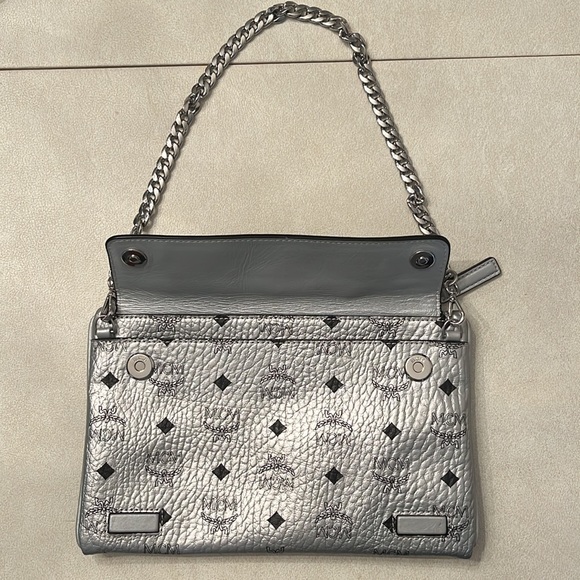 MCM Trilogie Backpack in Berlin Silver ~ size 37 - Picture 6 of 14